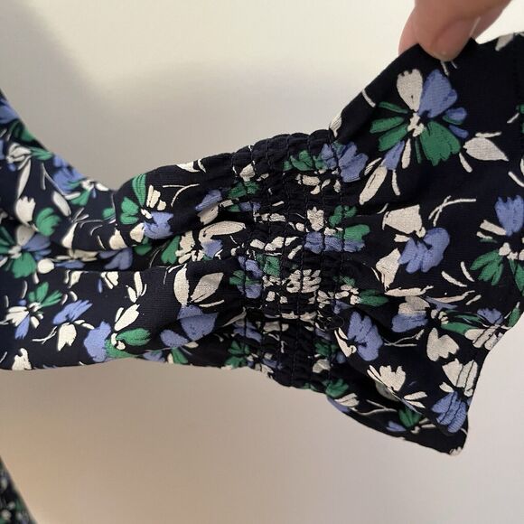 J Jill Women Top Blouse Sz S Blue Floral Wearever Smocked Tunic Stretch Ruffled - Picture 5 of 9